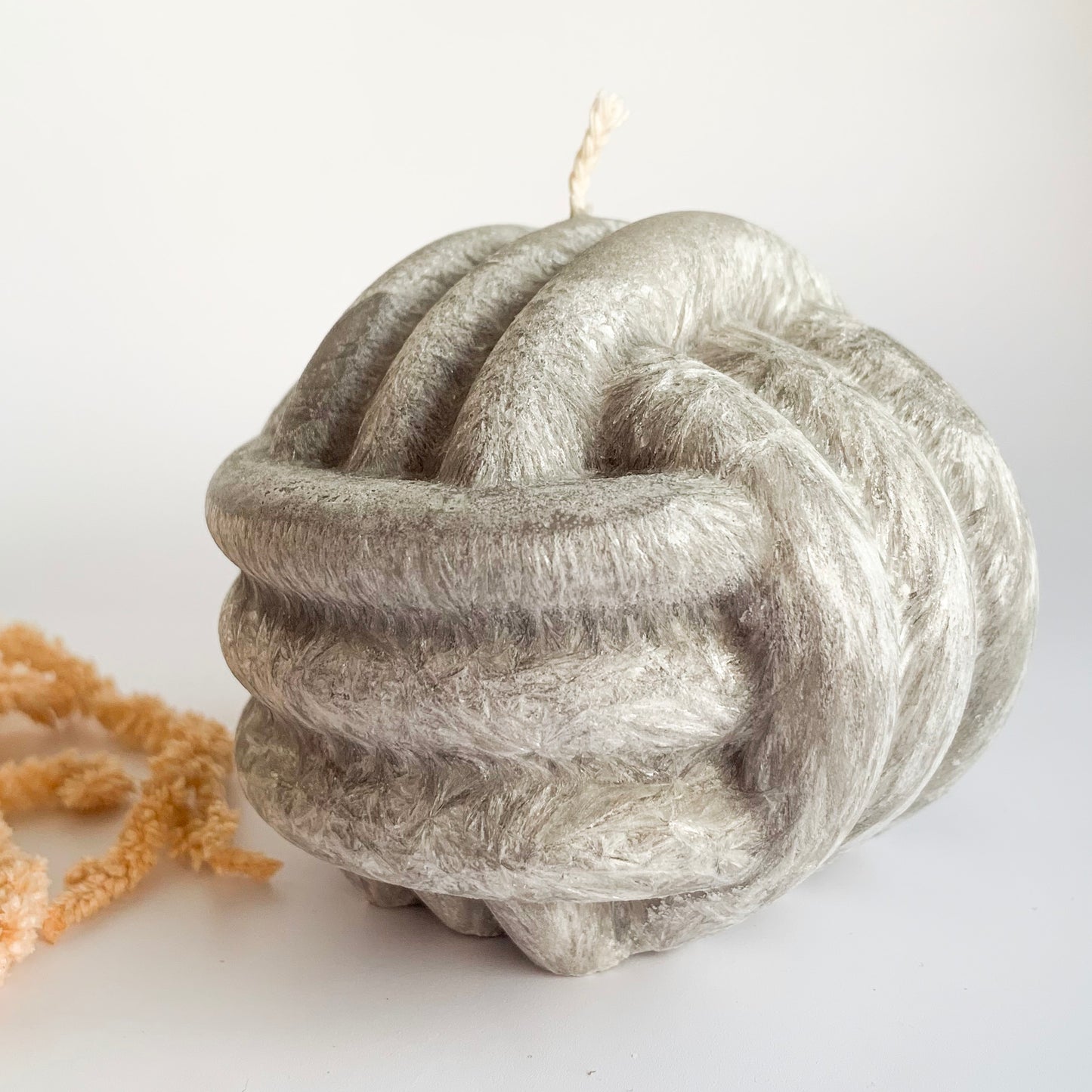 Small Knot Sculpture Candle